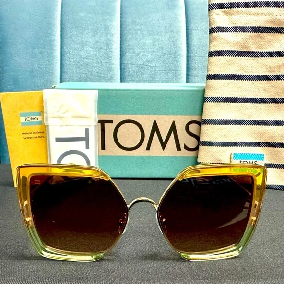 Toms Accessories Brand New Toms Tulum Bright Gold Laminate